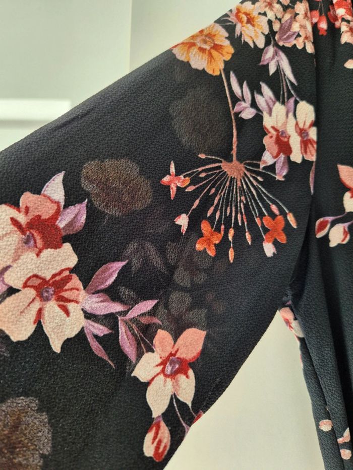 Robe à manche longue fleurie taille 40 - photo numéro 3