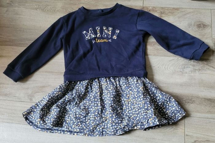 Ensemble robe et collants taille 4ans - photo numéro 2