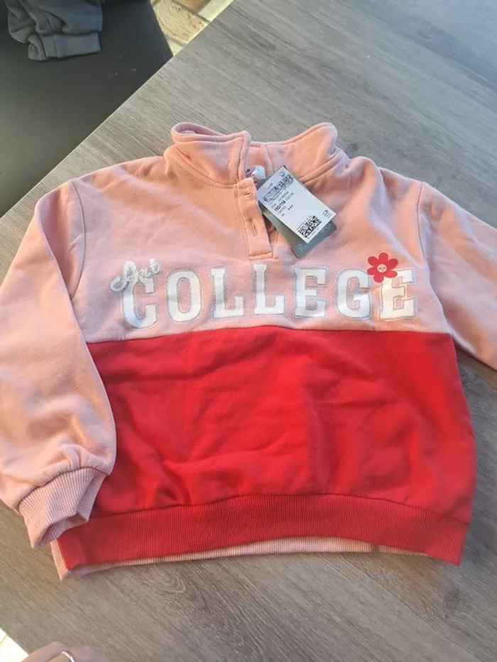 Pull neuve 4/6 ans - photo numéro 3
