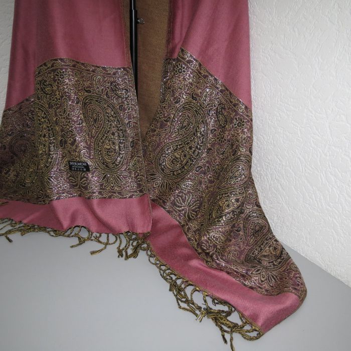 ✨ Écharpe / Châle pashmina bicolore – Rose ancien & motifs cachemire dorés ✨ - photo numéro 3