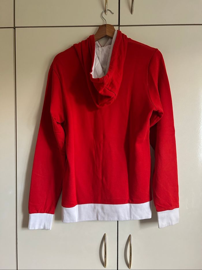 Sweat-shirt à capuche rouge - photo numéro 2