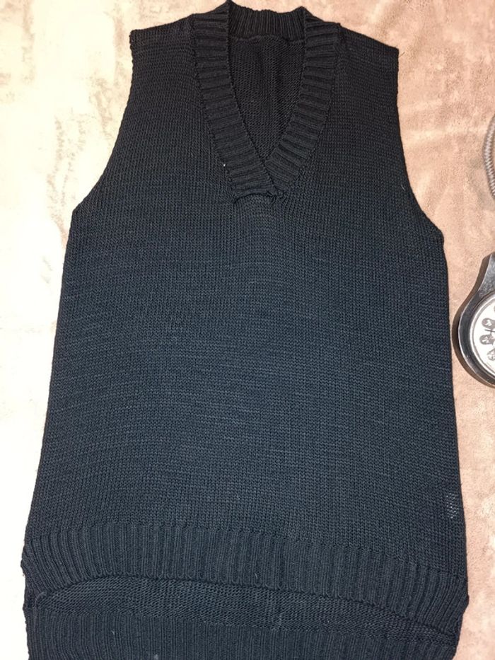 Robe tunique pull sans manches noir uni