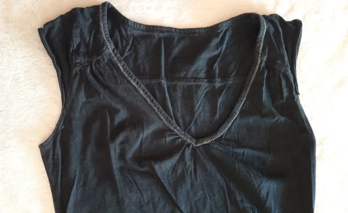 T-shirt noir - photo numéro 2