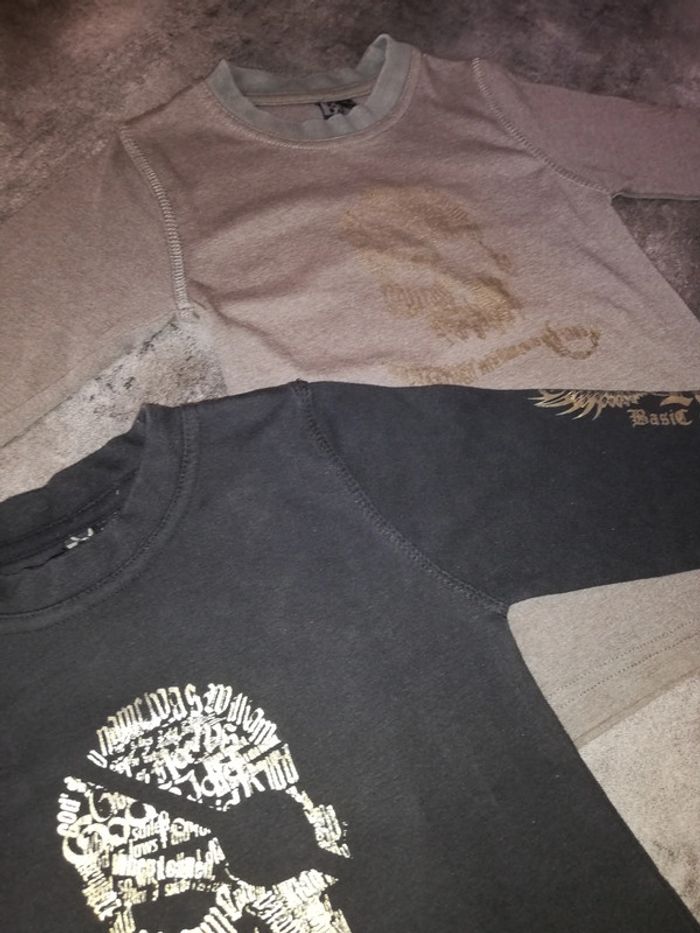 Lot de 2 t'shirts têtes de morts 8ans - photo numéro 4