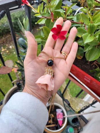 Sautoir  poupée robe 👗rose  et strass