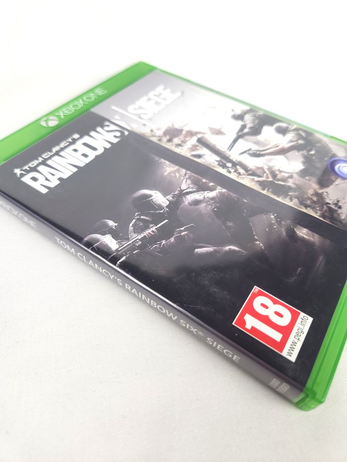 Jeu Xbox One : Rainbow Six Siege FR - Très Bon État - photo numéro 2