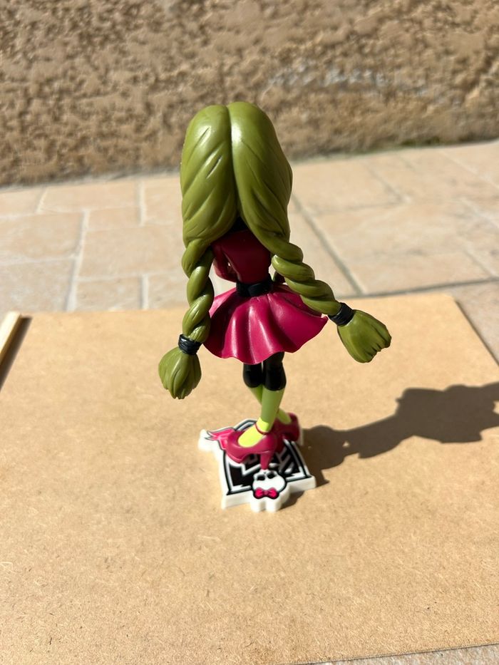 Figurine Monster High Iris Clops #35 - photo numéro 2
