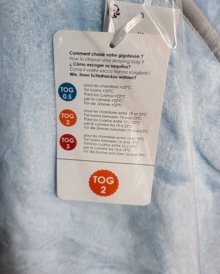 Magnifique gigoteuse polaire bleu clair layette taille 65 cm trois kilos sept - photo numéro 2