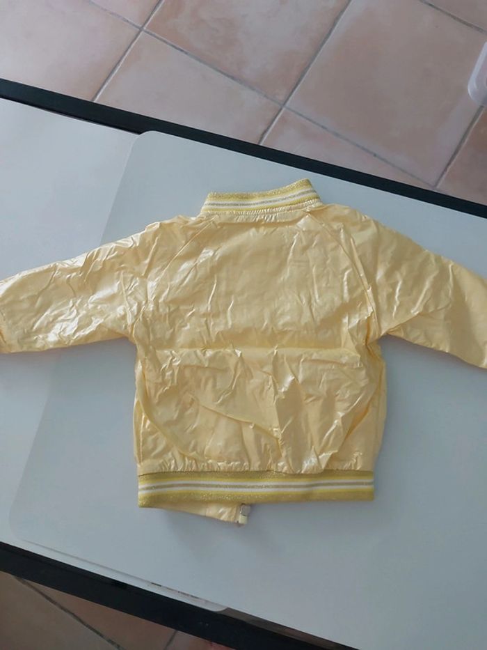 Veste jaune simili cuir taille 6 mois - photo numéro 6