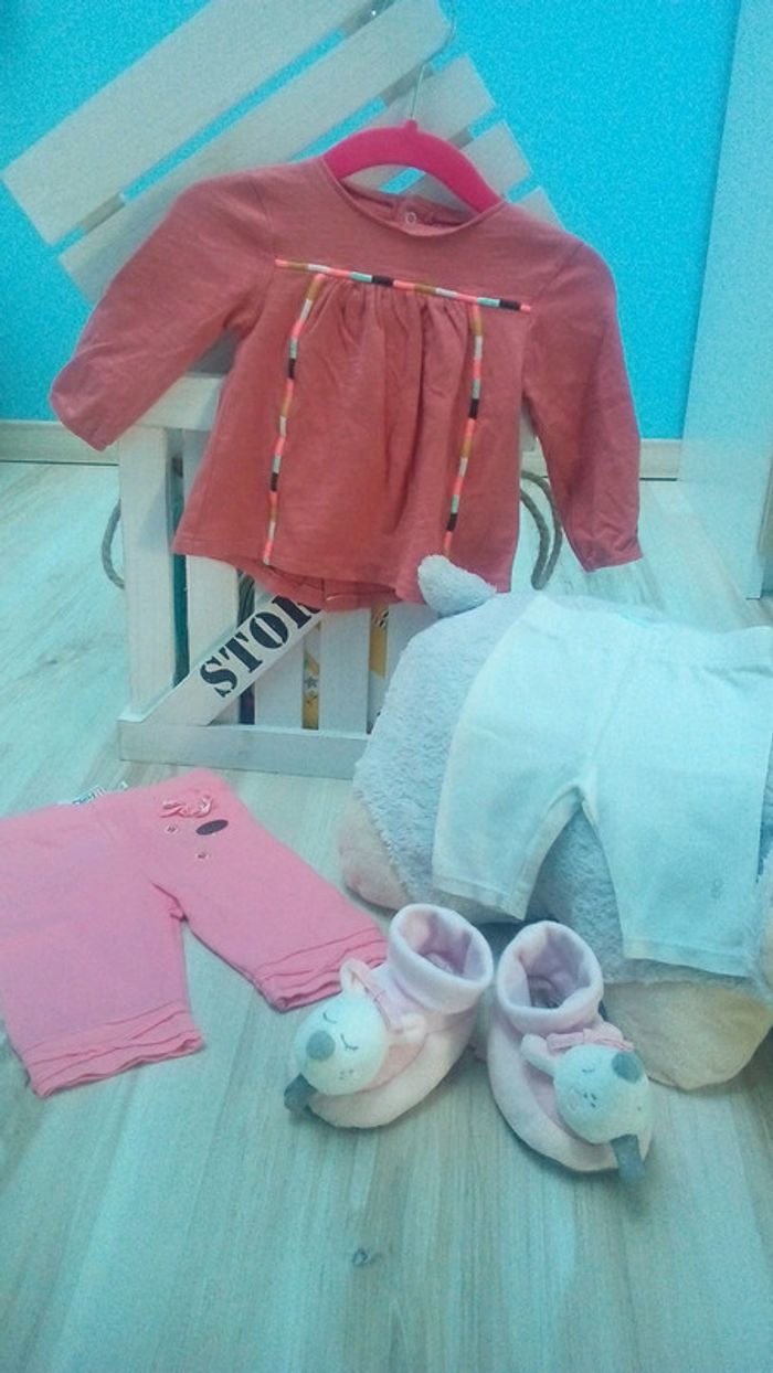 Tenue bébé fille simple leggings