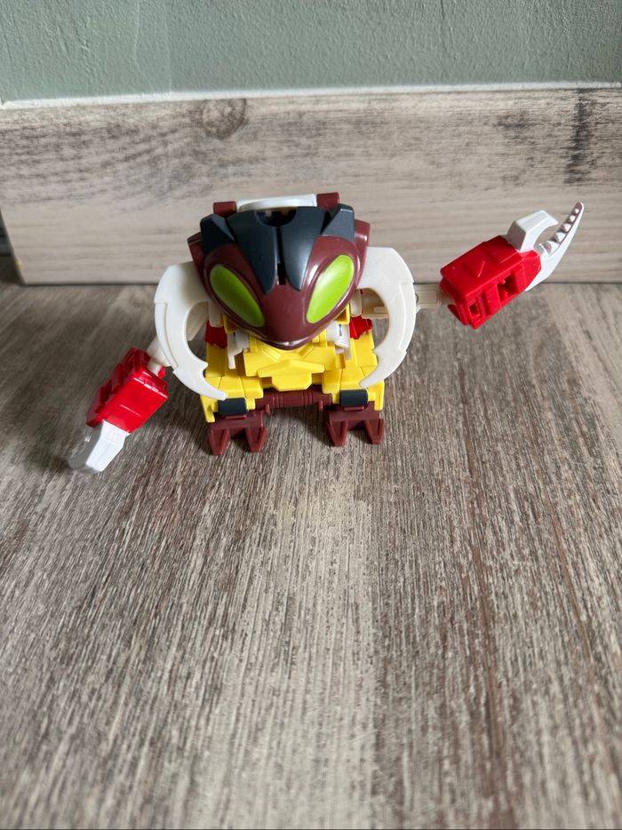 Figurine Transformers Bumblebee