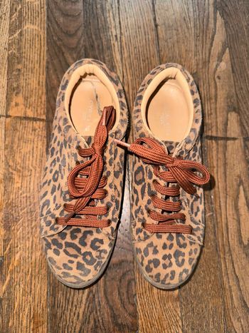 baskets Cyrillus taille 35 valeur 75 euros