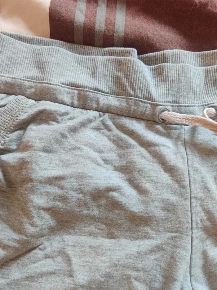 Short court 42/44 - photo numéro 2