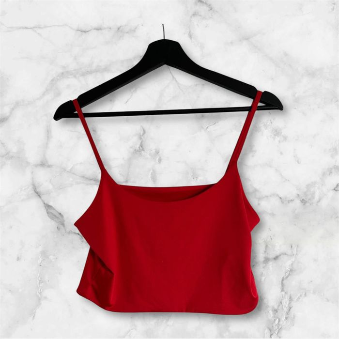 Crop top rouge