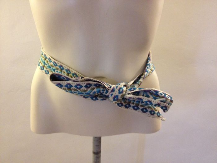 Large ceinture motif frise à nouer accessoire pour vêtement féminin - photo numéro 2