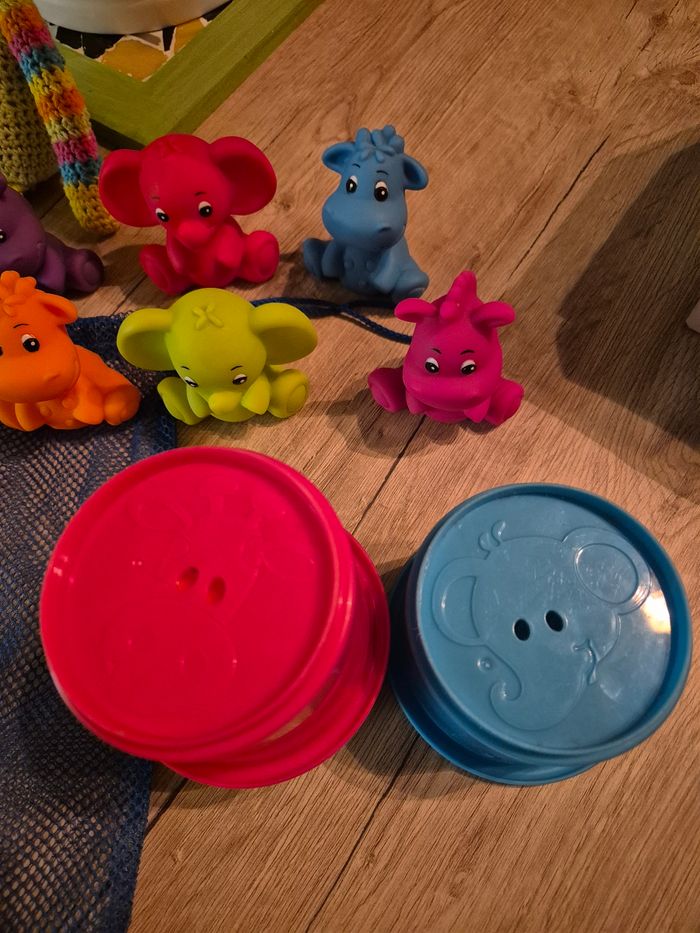 💦 Lot jouets bébé pour le bain 💦 - photo numéro 2