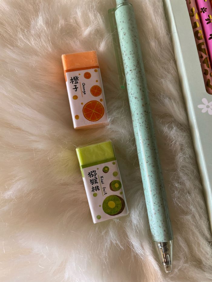 10x crayons à papier + 1x stylo + 1x gomme - photo numéro 3