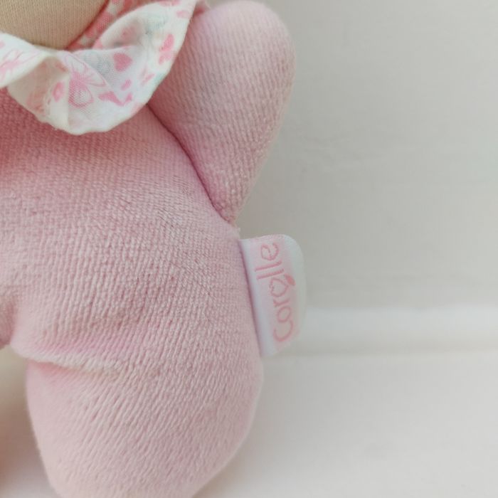 Doudou Poupée rose col fleurs hochet Corolle - photo numéro 3