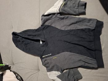 Sweat a capuche