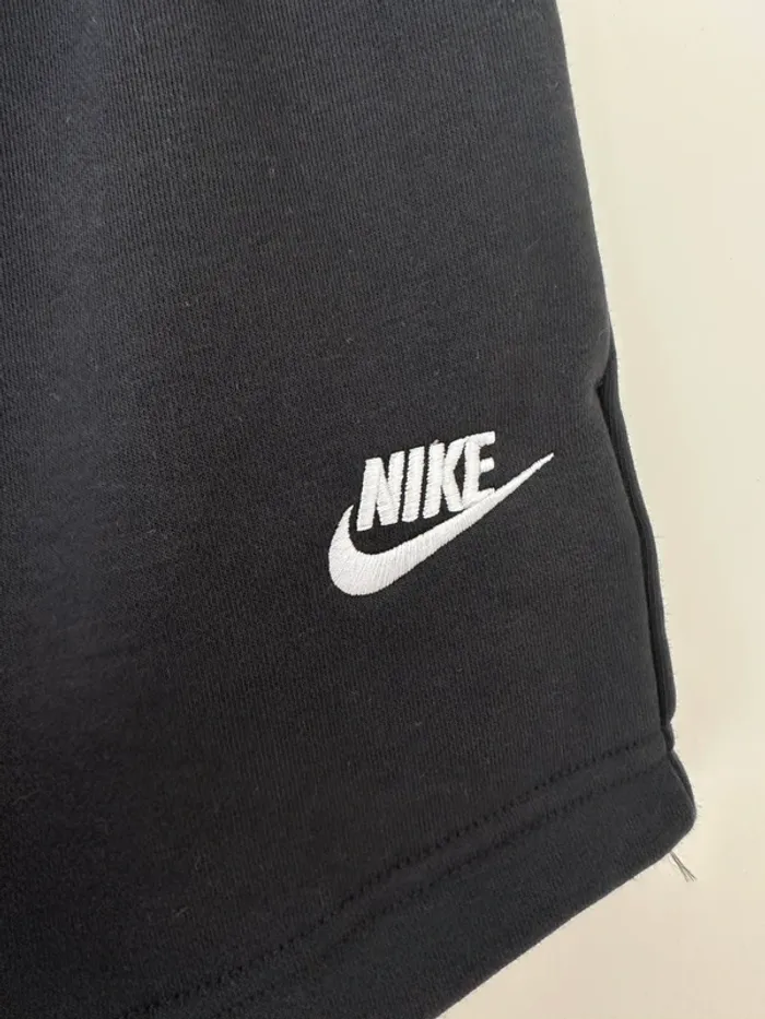 Nike short noir taille M pour femme neuf - photo numéro 2