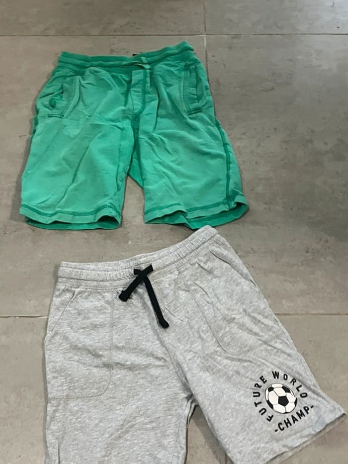 Lot 2 shorts souples 7/8 ans garçon