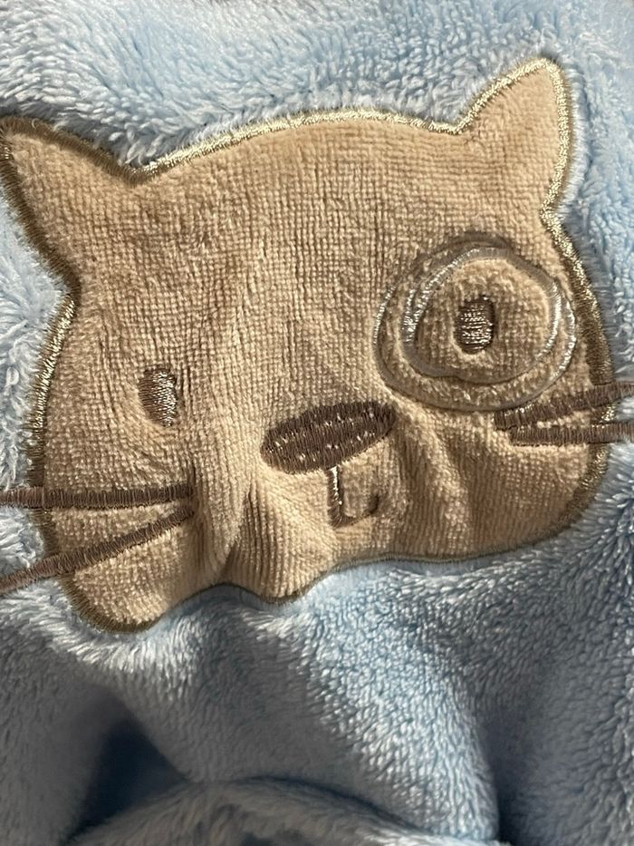 Kiabi - Robe de chambre  - bleu ciel - 12 mois - photo numéro 4