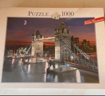 Puzzle 1000 pièces encore emballé