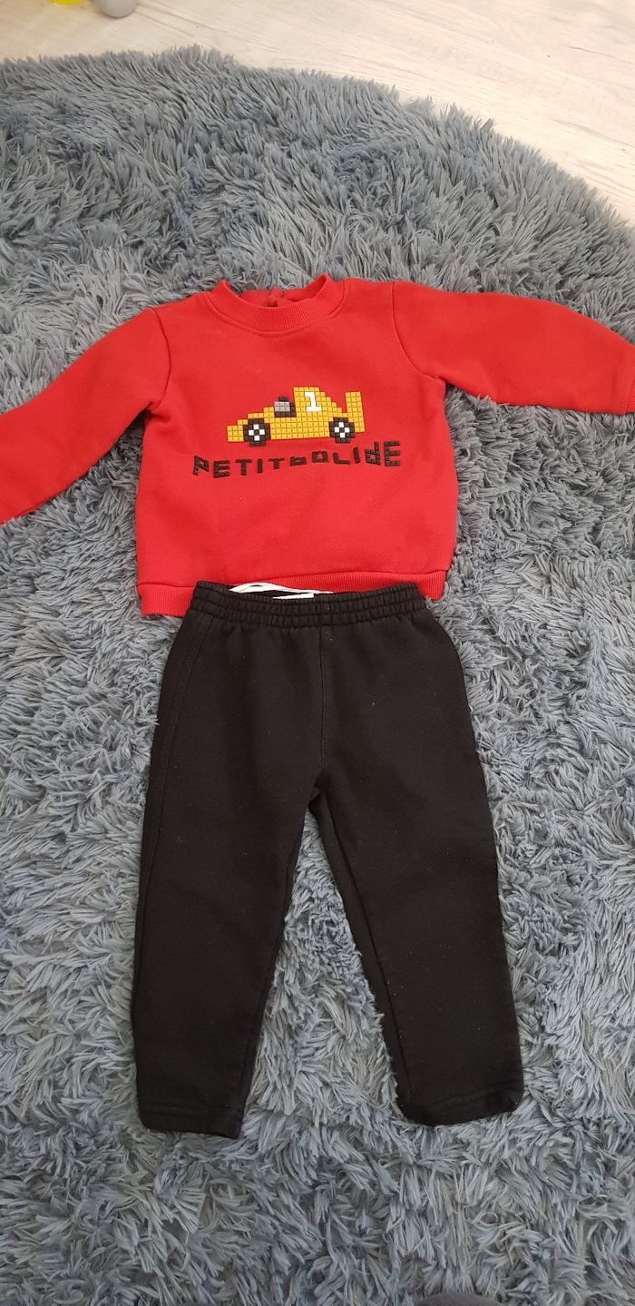 Ensemble pull et pantalon 18 mois