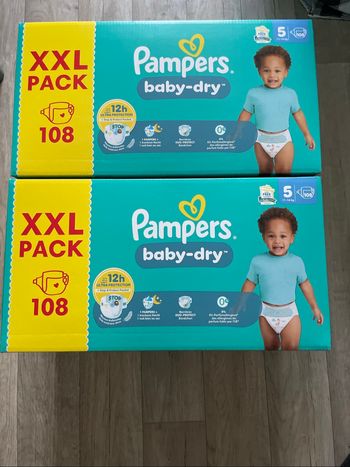 Mega pack de 216 couches pampers baby dry taille 5 neuf