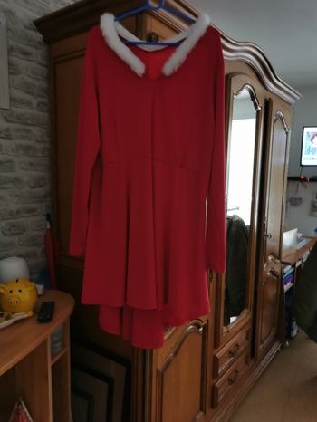 Vends robe  noël  femme