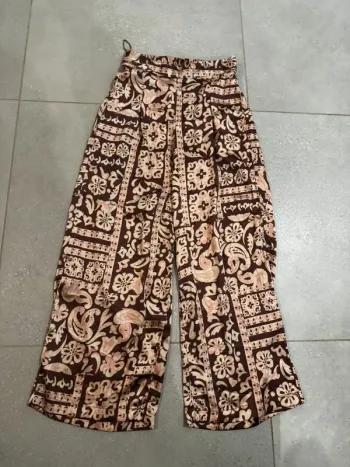Pantalon Zudio, taille XS, très bon état, 34x90cm