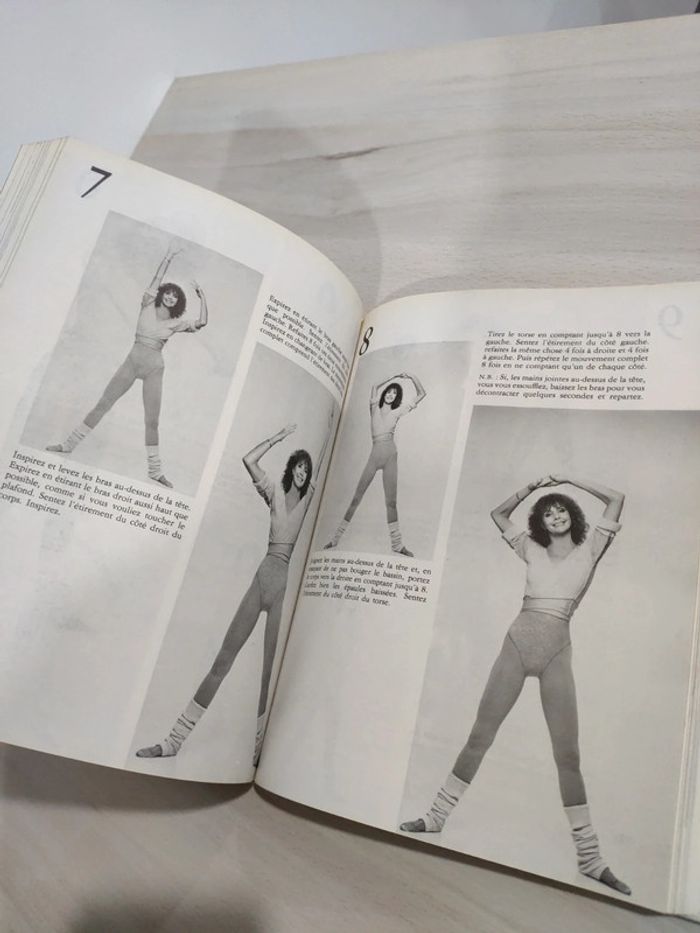 Livre le bel âge de la femme de Jane Fonda et sa méthode de gymnastique harmonie - photo numéro 8