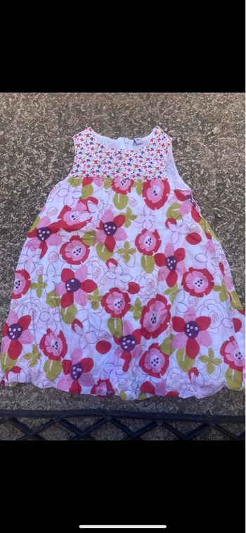 Robe multicolore à fleurs