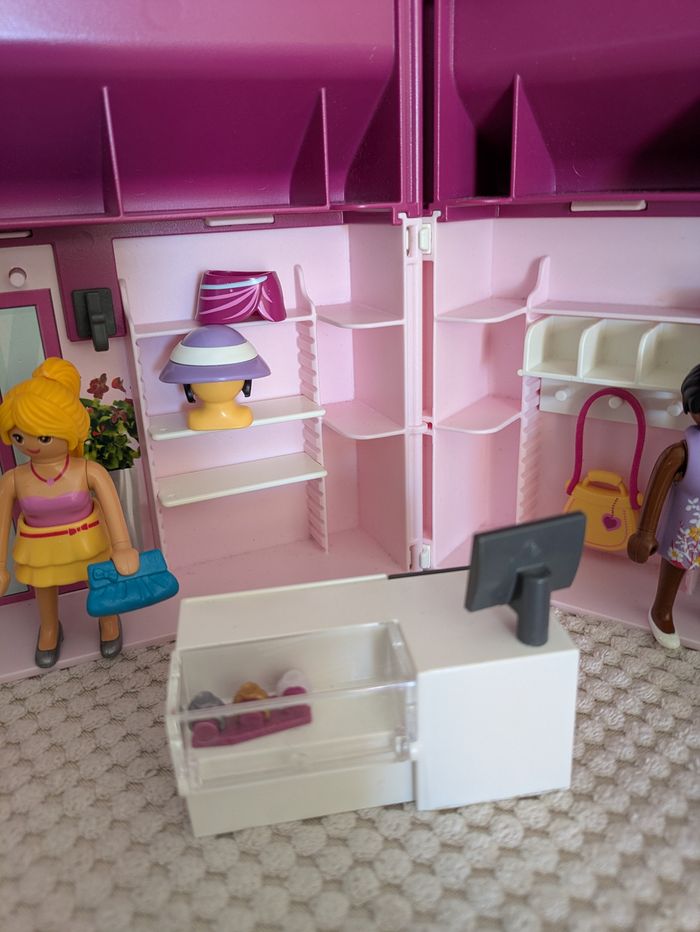 Lot Playmobil Fashion girls Magasin transportable et 6 personnages - photo numéro 8