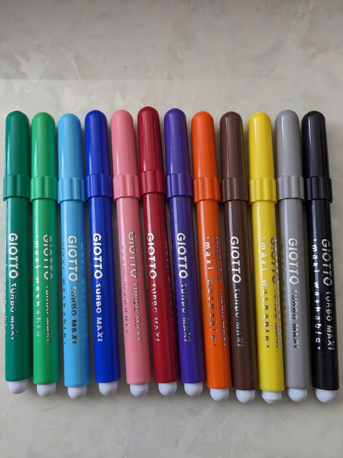 Lot de 34 feutres Giotto Turbo Max à pointe large. - photo numéro 8