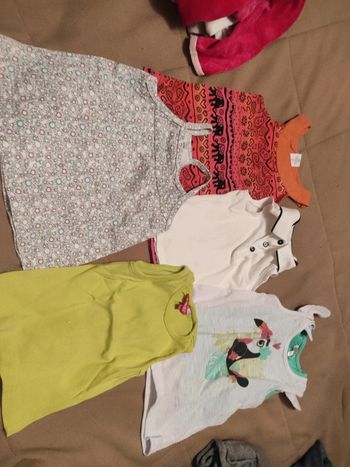 Lot de 5 hauts 23 mois