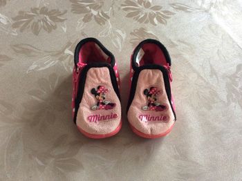 Chaussons Minnie pointure 18