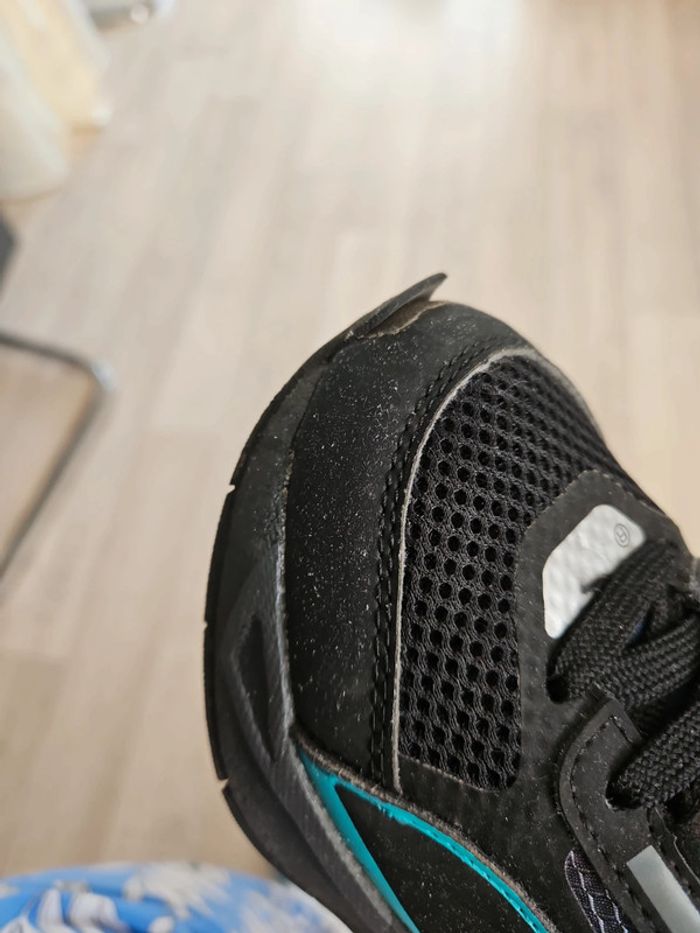 Baskets T 28 - photo numéro 7