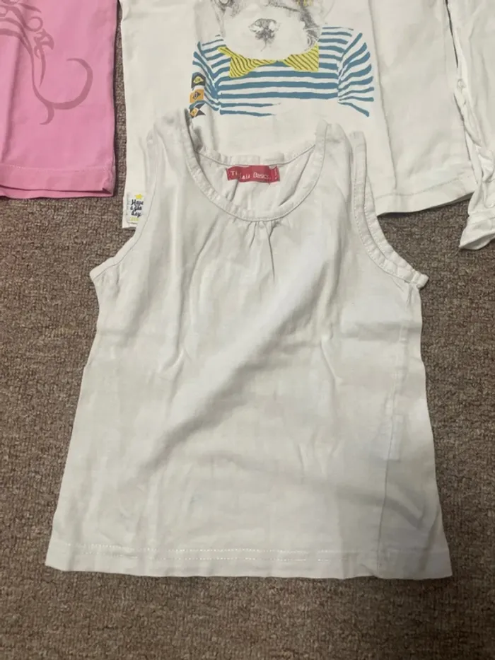 Tee-shirts taches ou vieux  4ans - photo numéro 2