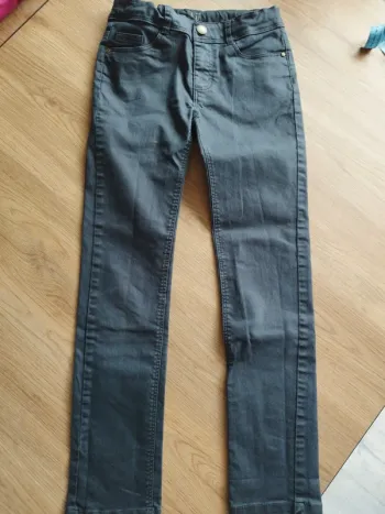 Jean skinny matière enduit