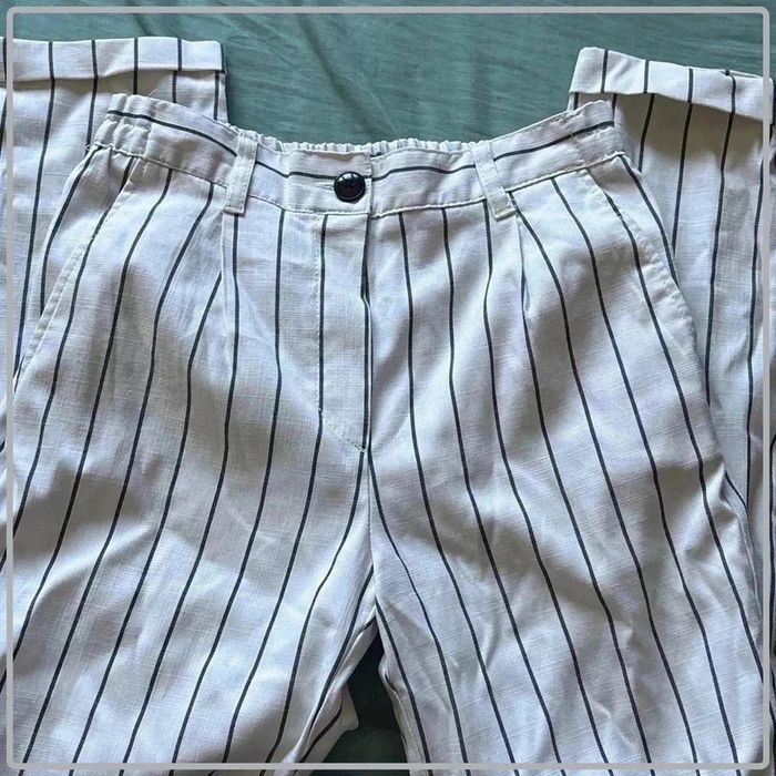 Pantalon léger taille 34 marque Bershka - photo numéro 2
