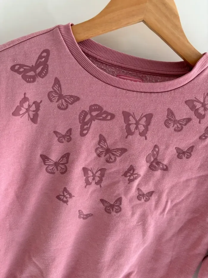Pull 8 ans fille papillon - photo numéro 2