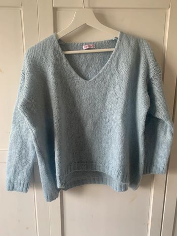Pull bleu