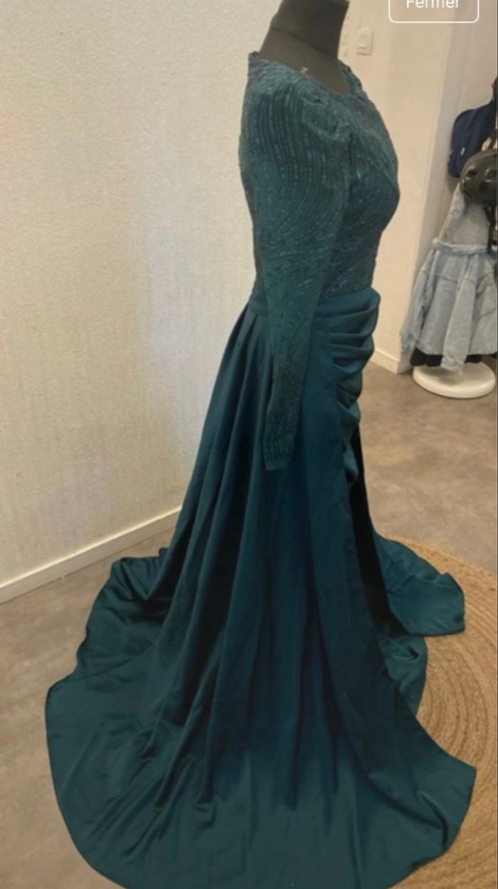 Robe de soirée verte - photo numéro 3