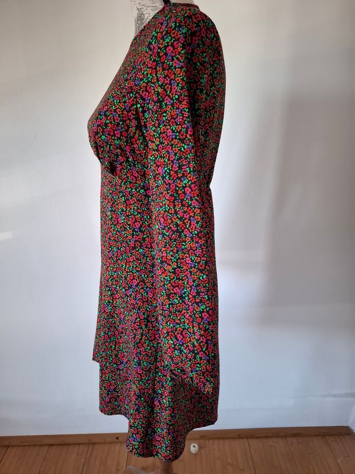 Robe courte fleurie manches longues - photo numéro 5