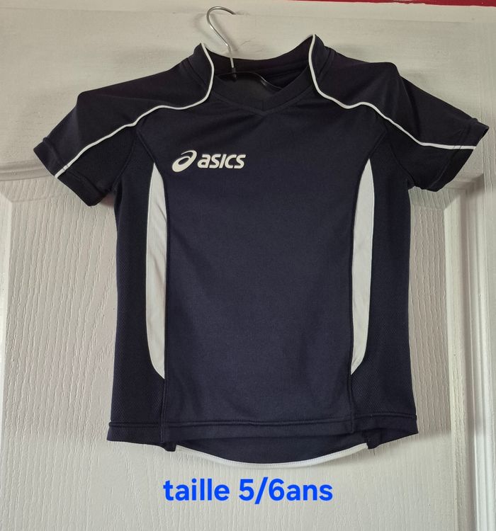 T-shirt asics taille 116 ( 5/6ans)