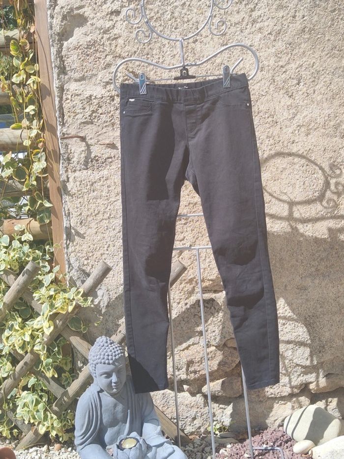 Pantalon Jennyfer t.36