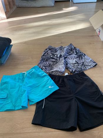 Lot de trois shorts de bain