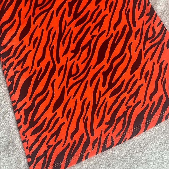 Débardeur effet zèbre orange et noir - photo numéro 3