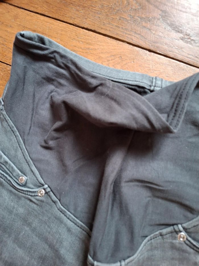 Jean maternité h&m mama taille M - photo numéro 4